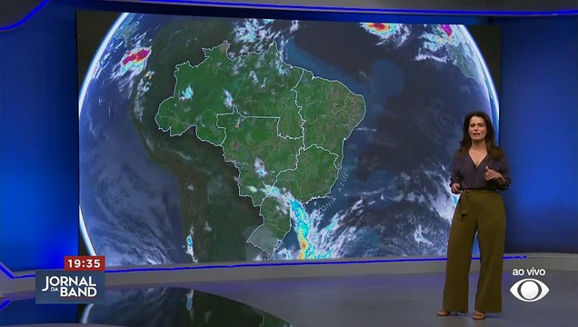 Massa de ar quente e seco em várias regiões do Brasil