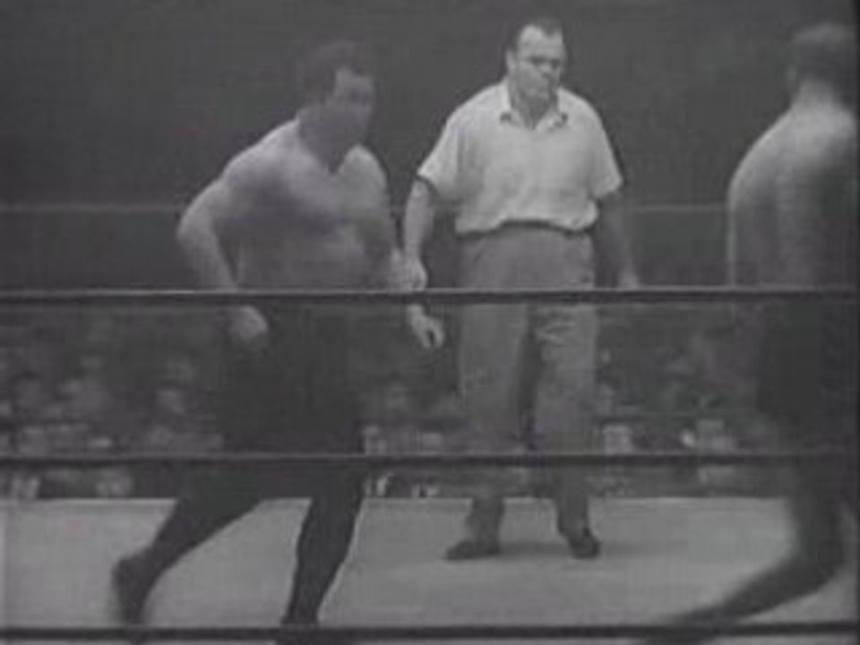Lou Thesz vs. Rikidozan, Part 1.