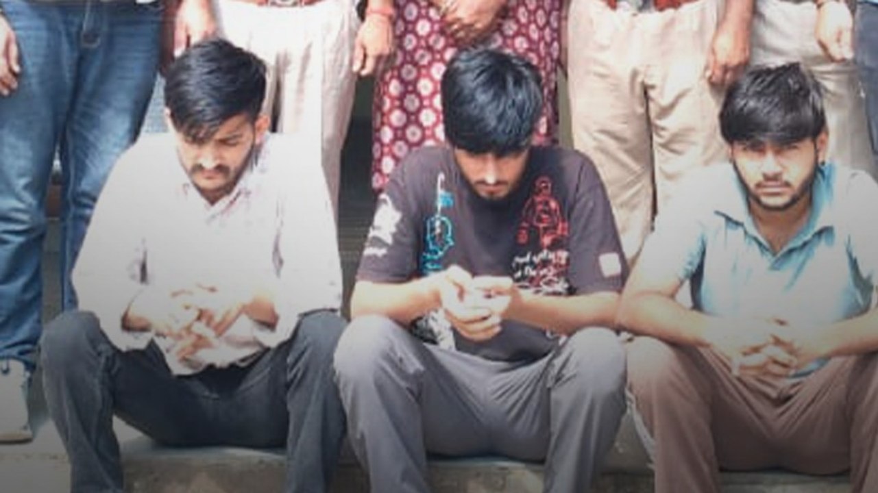 फर्जी एस्कॉर्ट और मसाज सर्विस के नाम पर ठगी, 3...