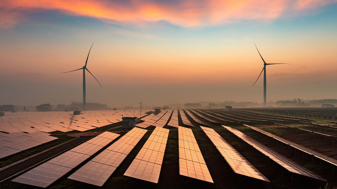 Colombia avanza hacia la sostenibilidad energética: Empresas lideran la transición con energías renovables y prácticas ecológicas