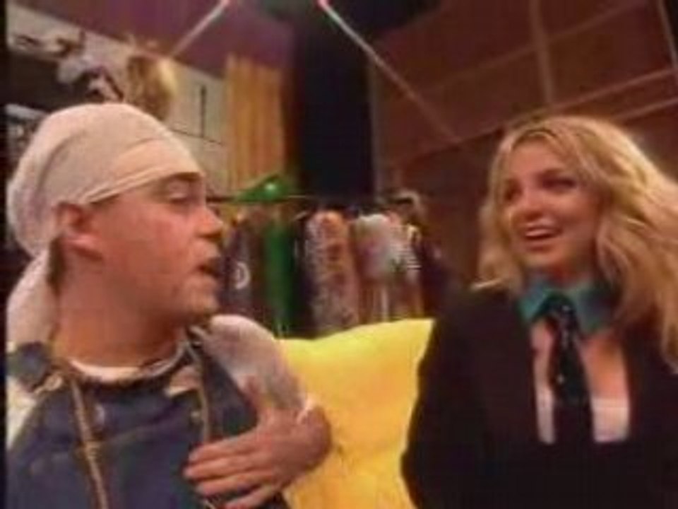 Britney Spears Interview @ SMTV (2003)