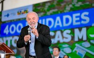 Lula exibe 