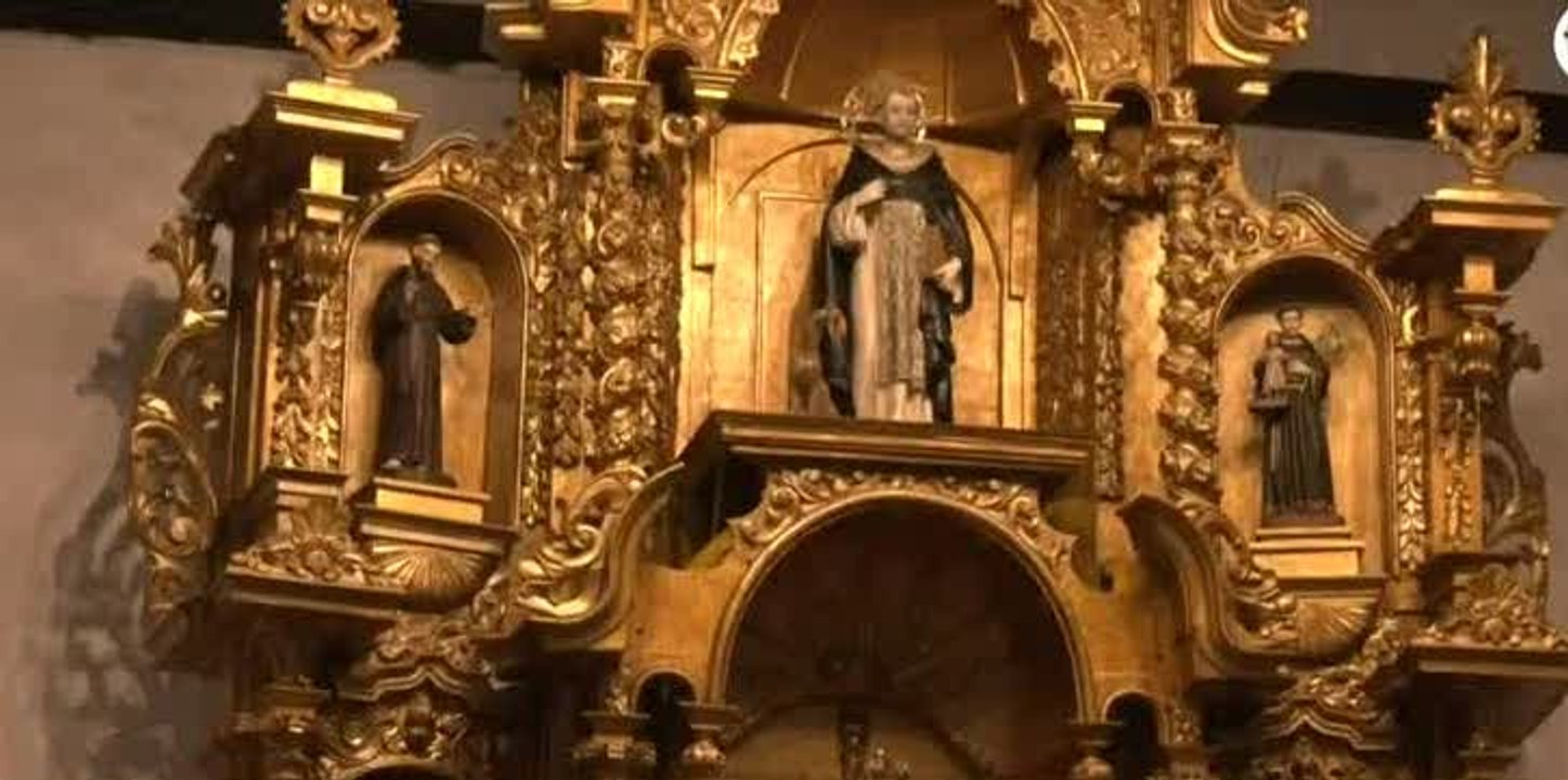 Restauran y bendicen retablo de la Virgen del Rosario en el Casco Antiguo