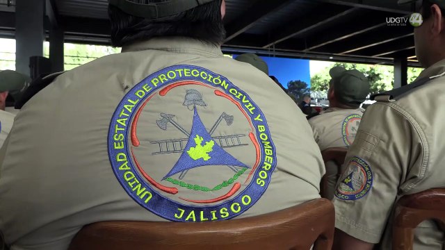 Lemus reconoce labor de bomberos; prepara app de alerta de lluvias e inundaciones