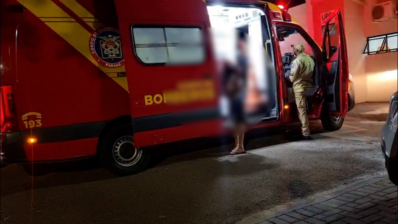 Briga de bar acaba em sangue: rapaz leva garrafada e vai parar no hospital