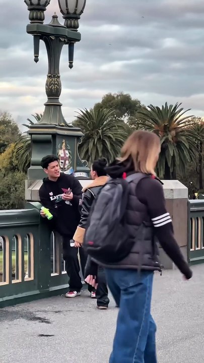 She doesn’t care about ocean life😡😭🙉 #viralvideo #prank #fypviral #funny #prankvideo