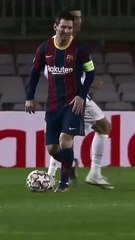 Messi_vs_Ronaldo_😳(360p)