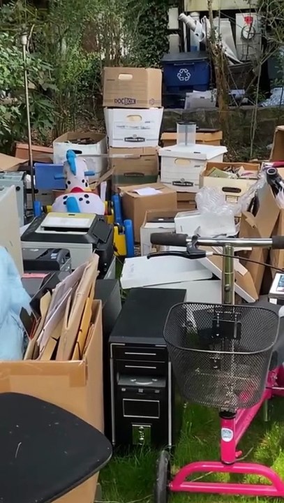 Tired of clutter taking over your home? 🏠