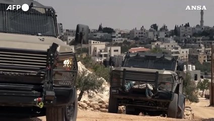 Cisgiordania, raid dell'esercito israeliano nel villaggio di Al-Mughayyir