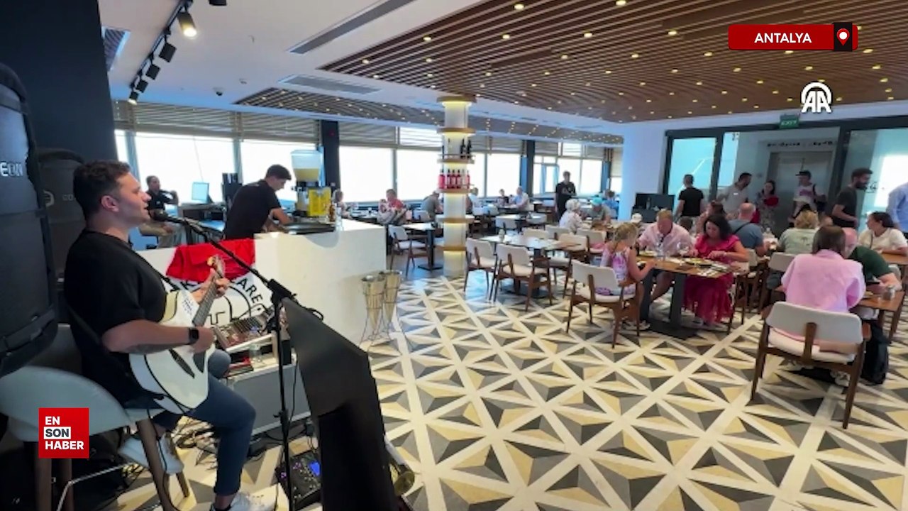 Antalya'da Tahtalı Dağı zirvesi gün batımı tutkunlarını ağırlıyor