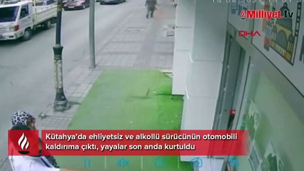Kaldırımdakiler canlarını zor kurtardı! Ehliyetsiz ve alkollü sürücü...