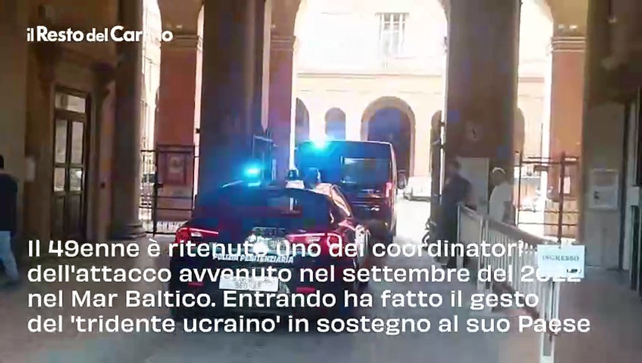 Sabotaggio Nord Stream, l'ucraino accusato entra in tribunale: video