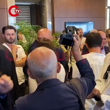 Beyoğlu Belediyesi meclis üyeleri seçim için salona girmeye başladı