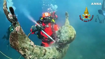 Liguria, restyling annuale per il Cristo degli abissi