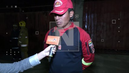 ¡Explotó un vehículo en Sacaba! El conductor y una menor se salvan de milagro