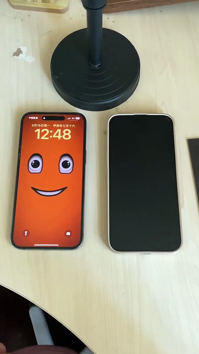 silly smile live wallpaper#set live wallpaper in one click#new#ai#edit wallpaper#cartoon wallpaper