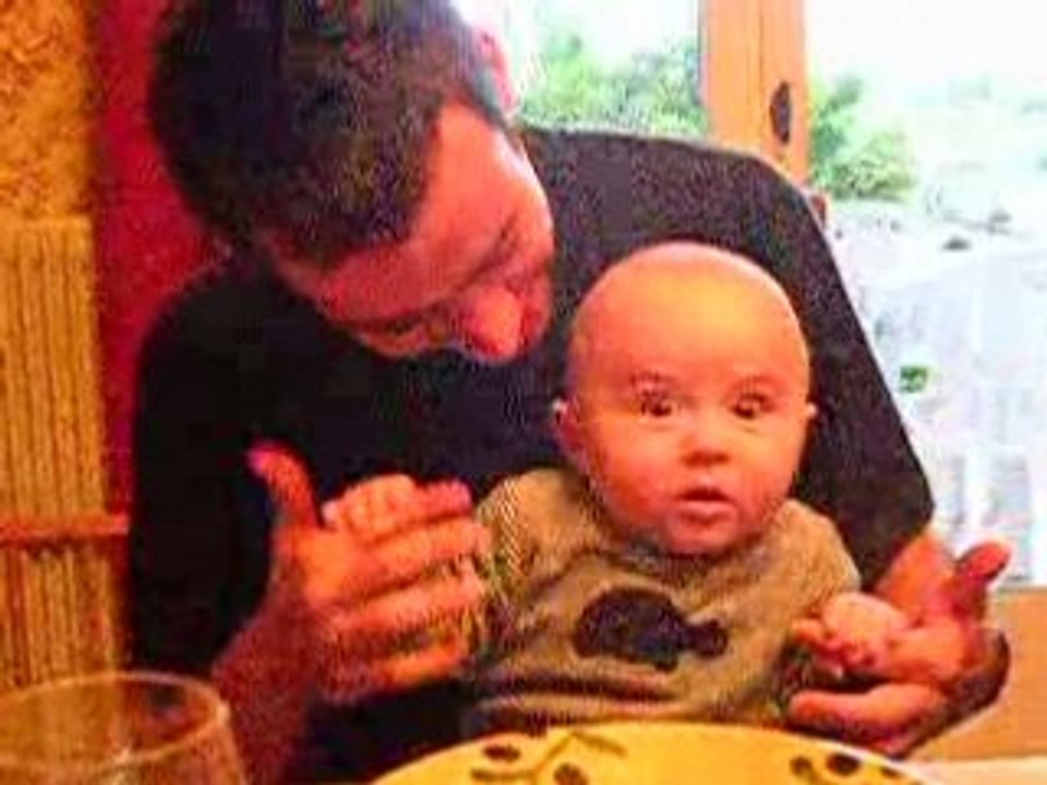 Eloïc danse la tecktonic