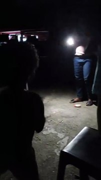 Residentes de El Edén protestan con cacerolazos por prolongados apagones en Villa Mella