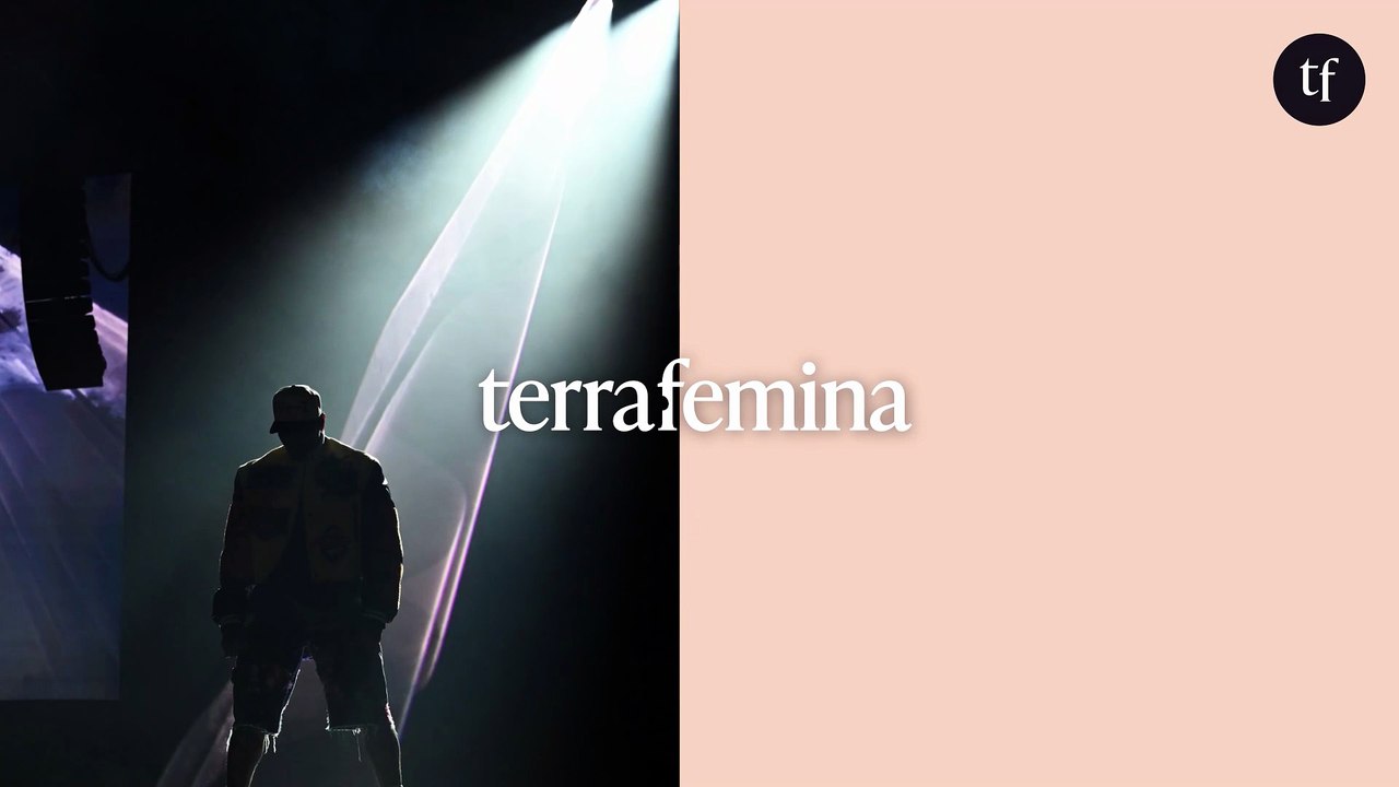 "Au secours" "Fan d'un mec qui a frappé Rihanna ?" : une femme a payé 1200 $ pour que ce célèbre rappeur lui retire son string