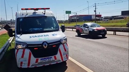 Acidente entre motocicleta e carro funerário é registrado na BR-277, em Cascavel