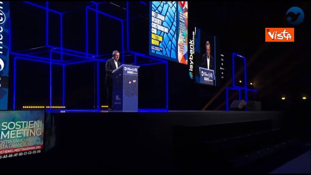 Lungo applauso per Draghi al Meeting di Rimini