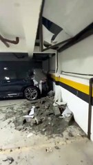 Carro fica danificado por conta de obra irregular no Caminho das Árvores