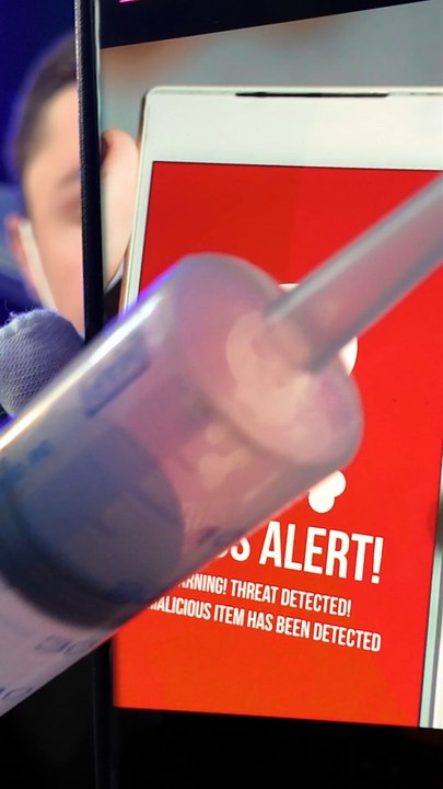 Fait ça pour nettoyer ton téléphone ! #astuce #astuces #tips #tipsandtricks #smartphone #téléphone #tech #astucetech