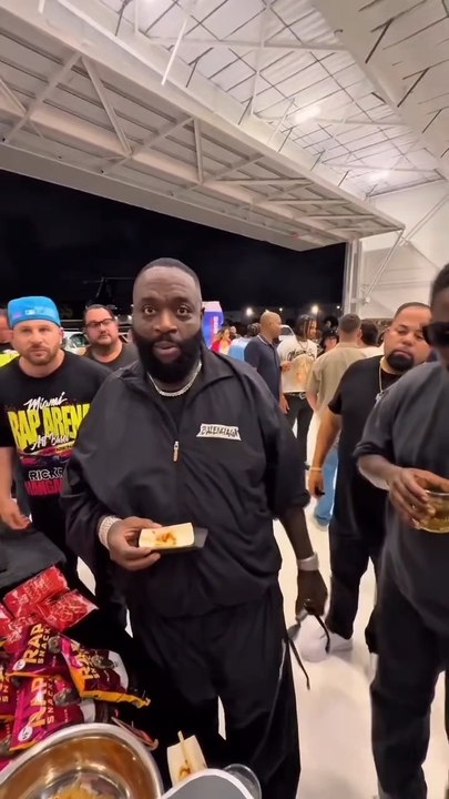 C'est fini pour Rick Ross, le rappeur américain #rick #ross #usa  #franceT #videoviral #hiphop