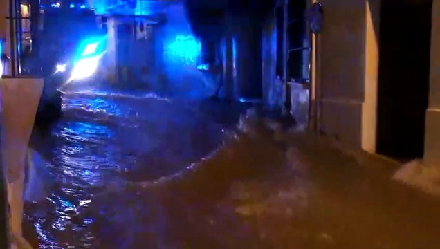 إنذار أحمر في إسبانيا مع عاصفة ليوناردو وأمطار غزيرة تتسبب بفيضانات