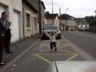 MATHEO 5 ANS AVEC LE CERCEAU