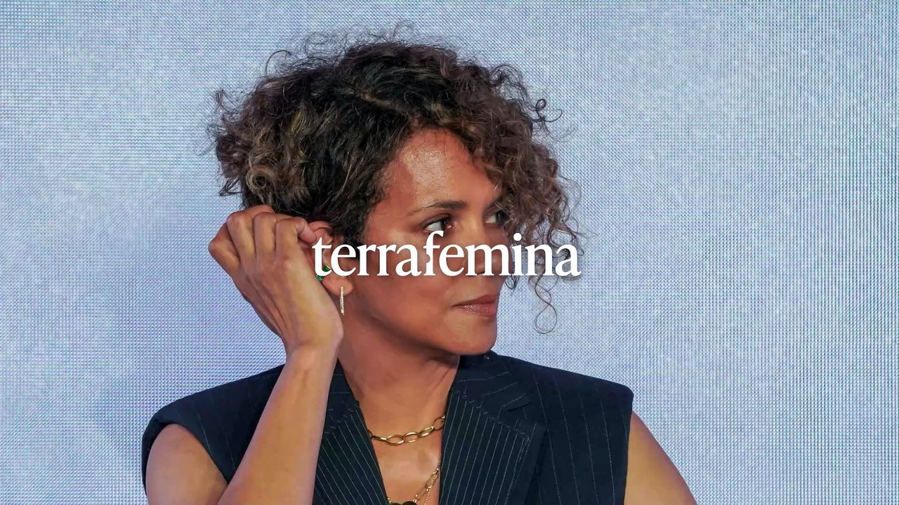 Déstigmatiser la sécheresse vaginale : ce "sex symbol ménopausé" se lance dans ce combat intime et politique (et c'est salutaire)