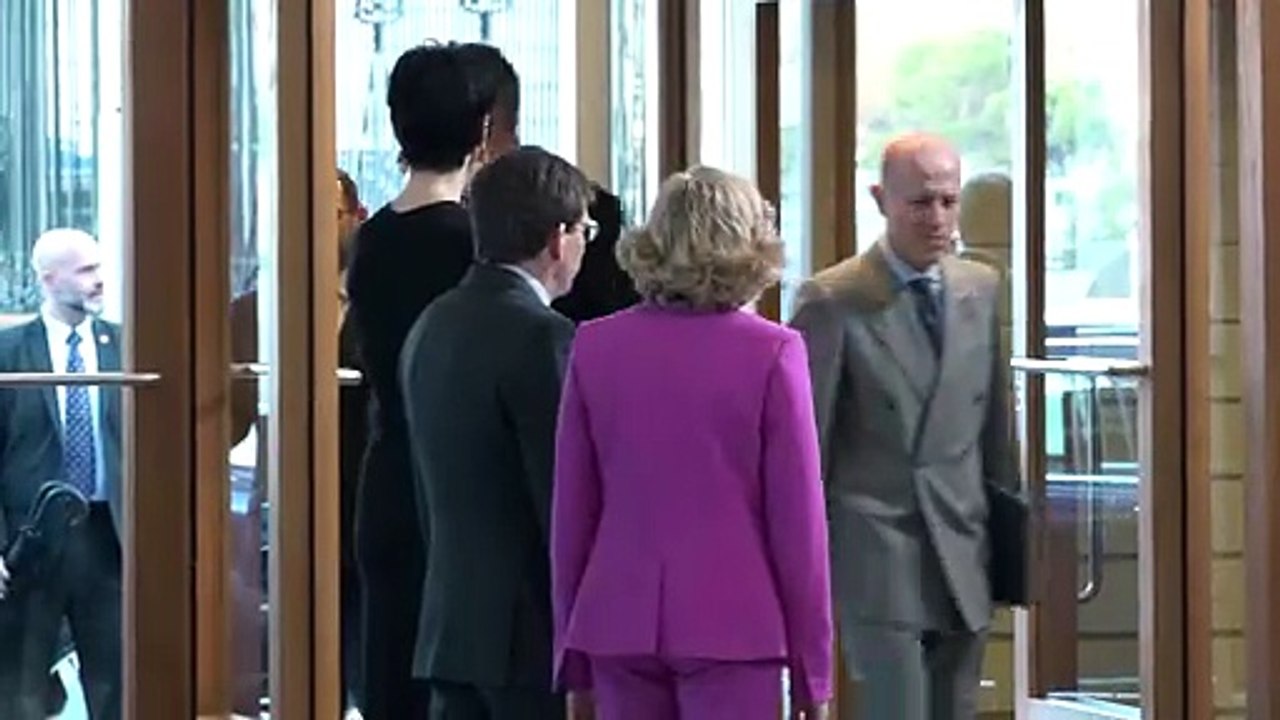 Los Reyes llegan a la Galería de las Colecciones Reales para la reunión con el patronato