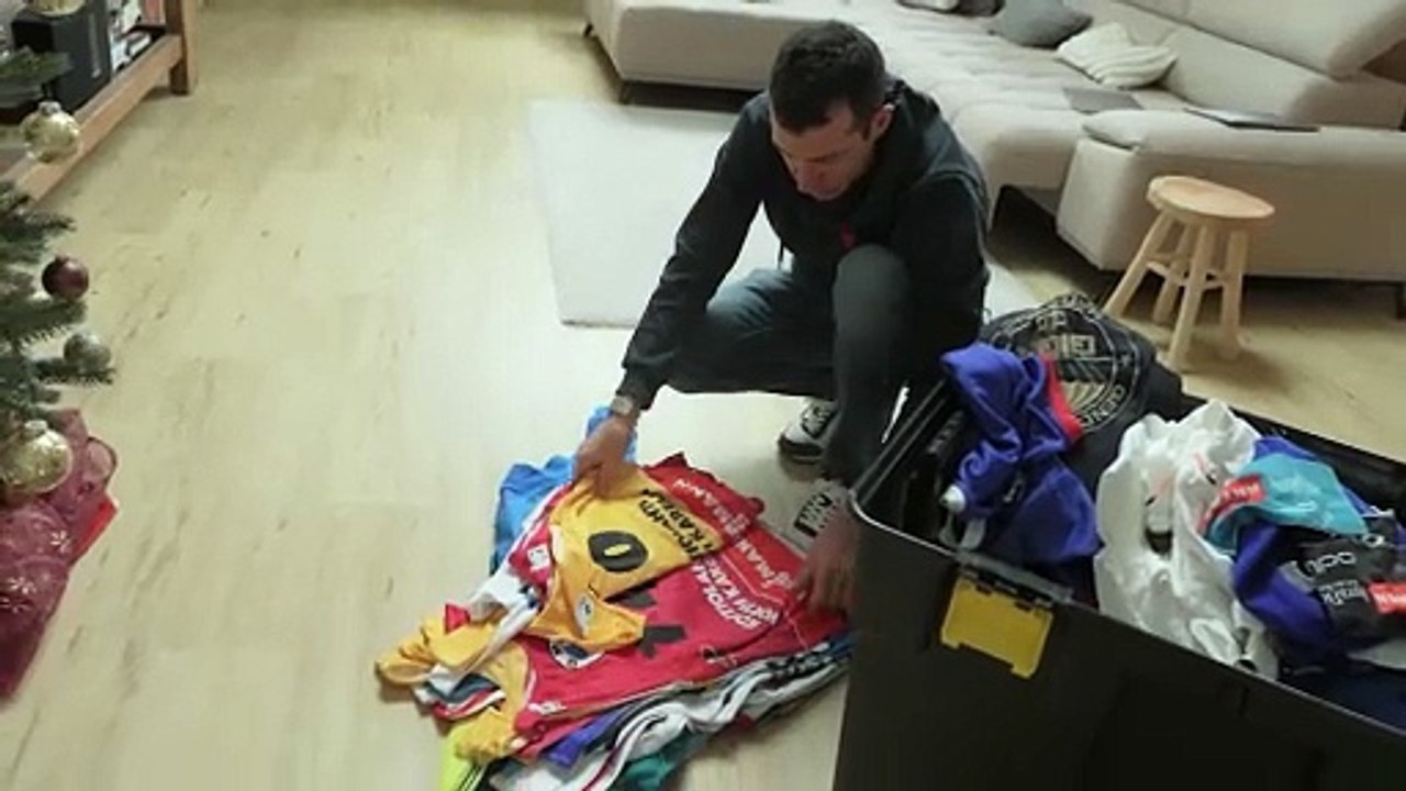 Dans le documentaire « Chasseurs d'or », Quentin Fillon Maillet dévoile sa malle à souvenirs  - L'Equipe explore - biathlon