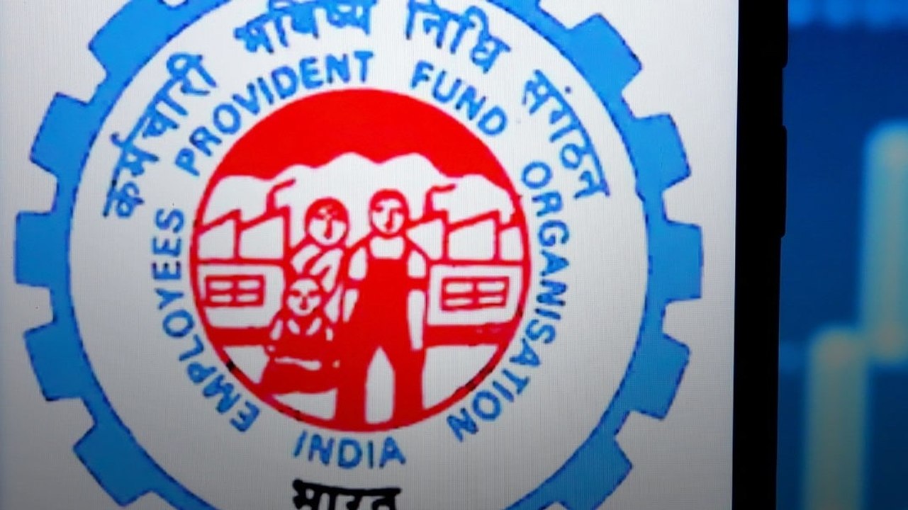 PF पर 58 साल तक मिलेगा ब्याज, 3 साल वाला नियम गलत