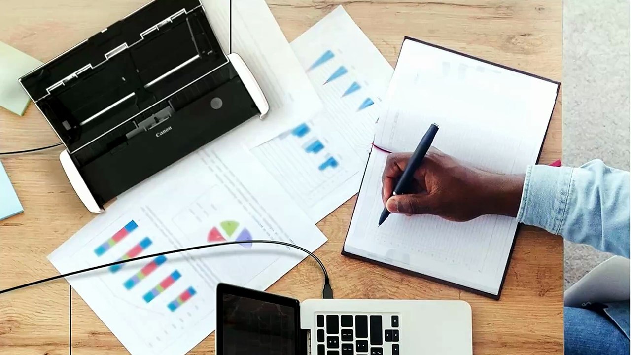 Canon imageFORMULA R10 Portable Scanner: USB Powered, Duplex & Easy