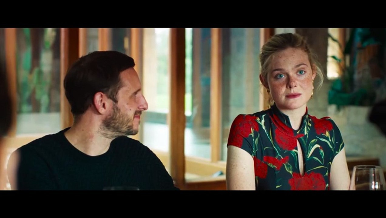 Rosebush Pruning - Clip (English) HD