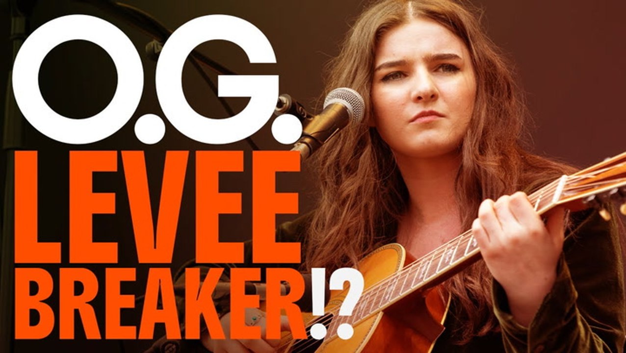 Guitar phenom Muireann Bradley plays "When the Levee Breaks" live at Guitar World HQ