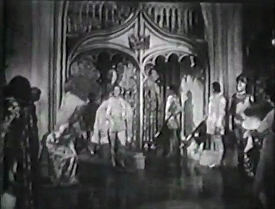 The Vagabond King (1930) Dennis King, Jeanette MacDonald, Lillian Roth and Warner Oland