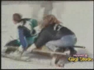 chute dans la neige gag