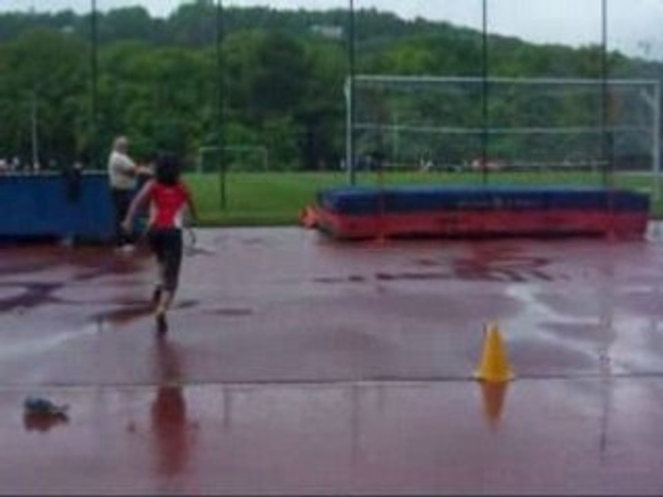 Florine saut en hauteur !