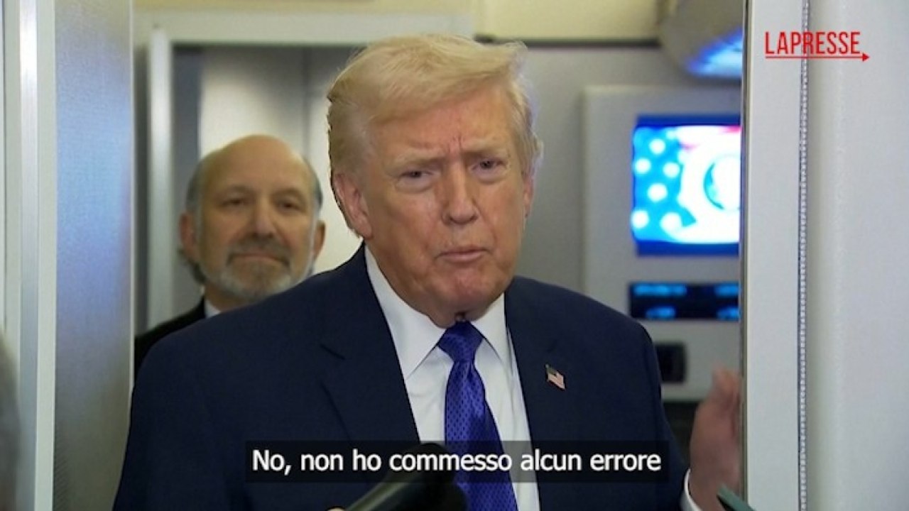 Trump non si scusa: «Il video con gli Obama rappresentati come scimmie? Era una parodia, ma non lo avevo visto tutto»