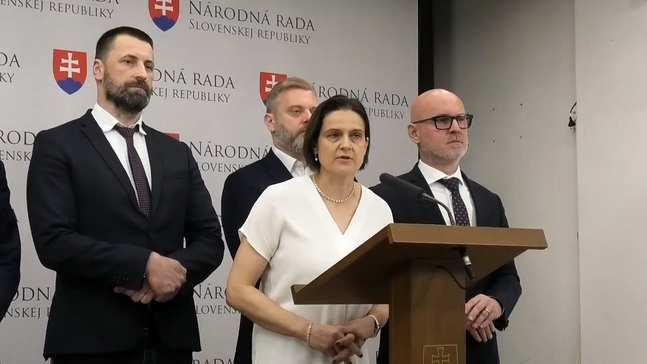ZÁZNAM: SaS podala návrh na zvolanie mimoriadnej schôdze, žiada vystúpenie Žilinku