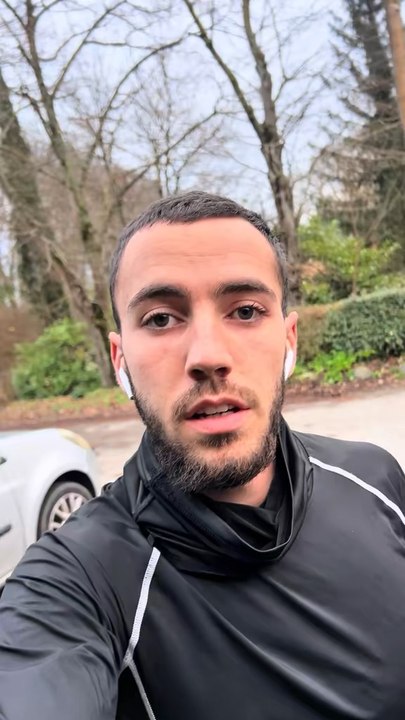 Tout est dit !Il faut toujours écouter ces chaussettes !😏