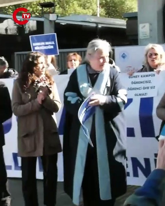 Boğaziçi Üniversitesi’nde kulüp odaları boşaltılıyor... Prof. Dr. Eder 'Akademisyensiz üniversite yaratma projesiyle karşı karşıyayız'