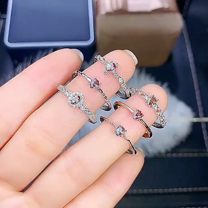 This Princess Engagement Ring Looks 10x More Expensive 💍