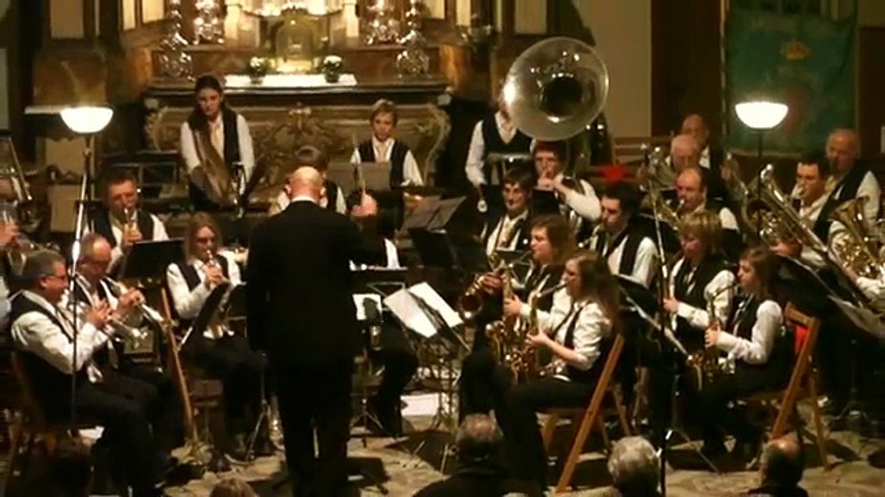 2018 – Johnny Hallyday – Jean-Philippe on the Rock : medley de Johnny par la Fanfare Royale (Le Progrès)