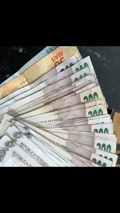 PF cumpre mandado expedido em Umuarama e apreende R$ 10 mil em espécie