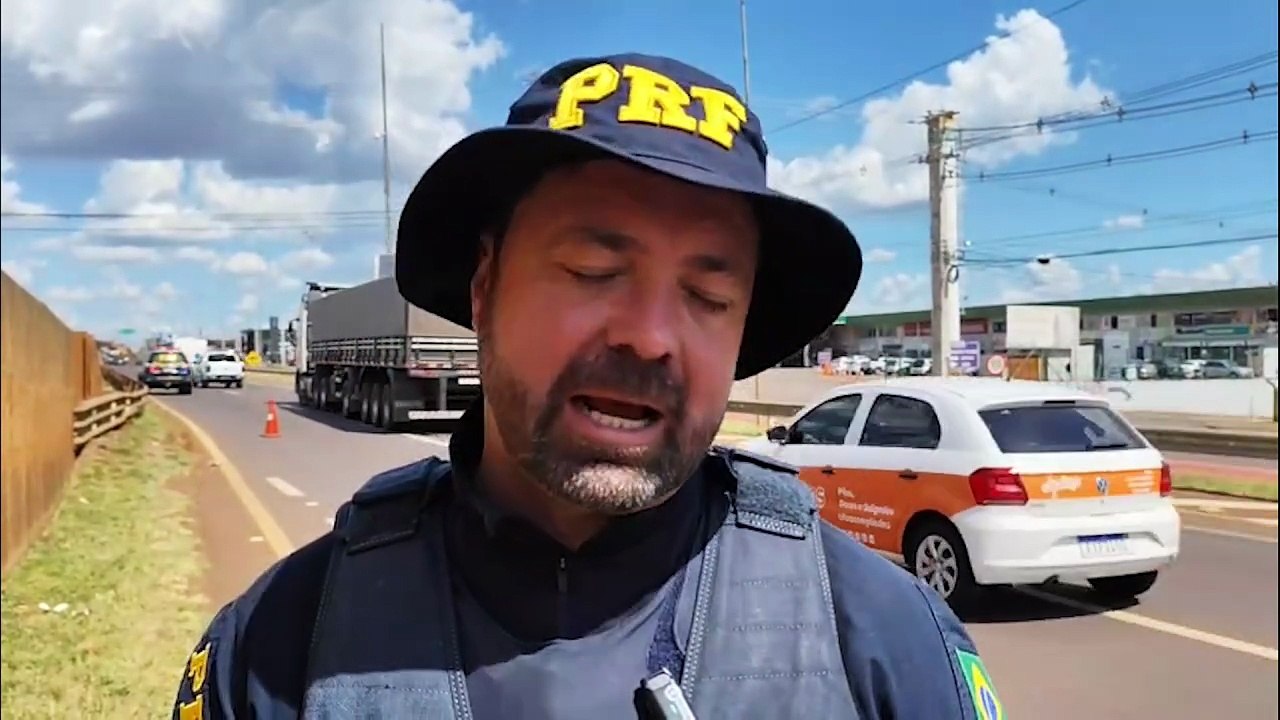 Motorista foge após acidente na BR-277: "Caixa de isopor com algumas garrafas de cerveja", afirma PRF