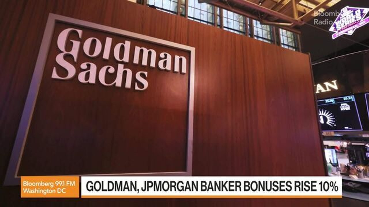 Goldman, JPMorgan Bankers See Bonus Pools Rise at Least 10%