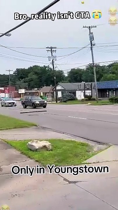 Funny cop moments🤣🤣 Bro, reality isn’t GTA🤣🤣 #funnyvideo #fail #cops #police